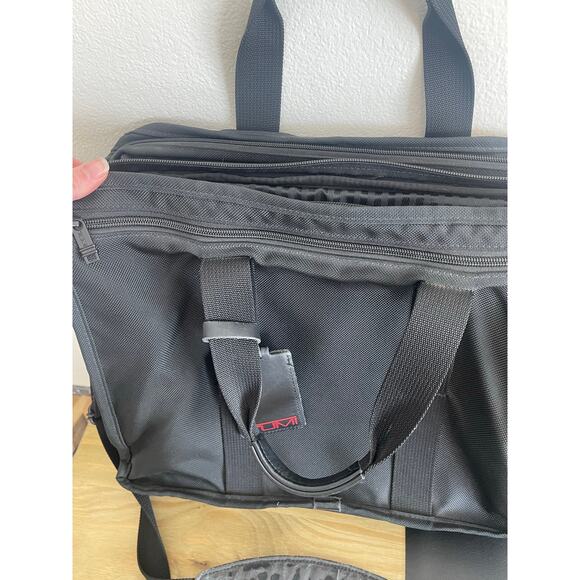 Tumi Alpha Expandalble Briefcase Black Canvas Laptop Bag 17\